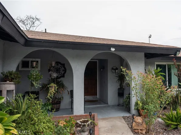 10837 Locust Ave, Bloomington, CA 92316