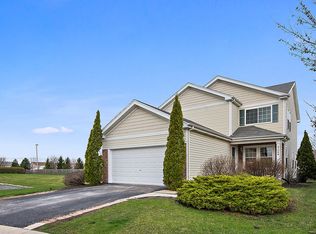 21546 Gray Wing Dr, Crest Hill, IL 60403