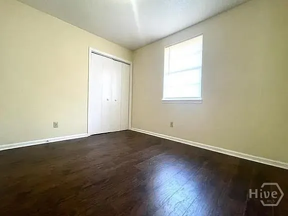 320 Chatham Villa Dr — Photo 12
