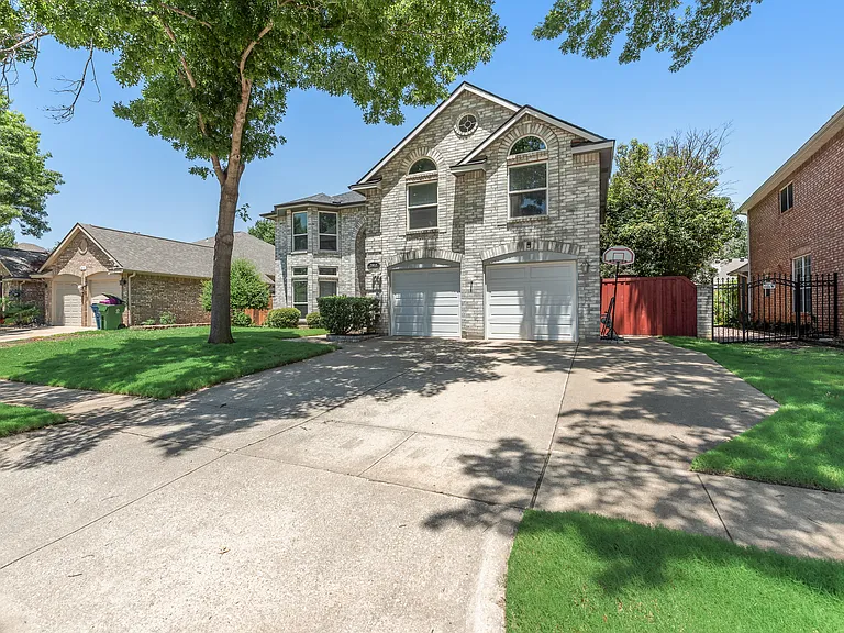2912 Shadow Oak Ct — Photo 4