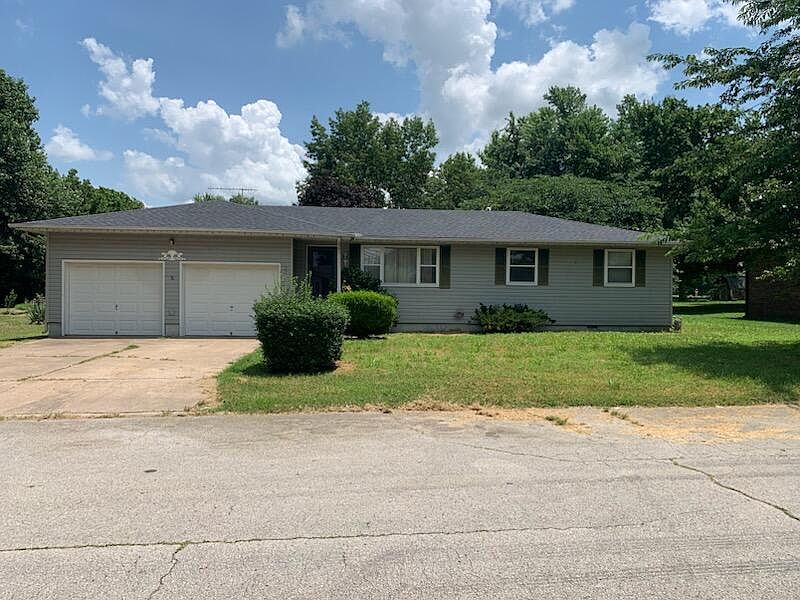 1st image of 207 Kay Avenue
