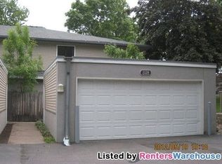 1228 Wagon Wheel Rd, Hopkins, MN 55343