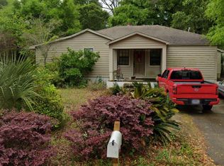 275 Washington Ave, Valparaiso, FL 32580