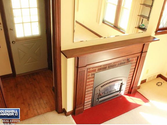 Wood floors in entryway