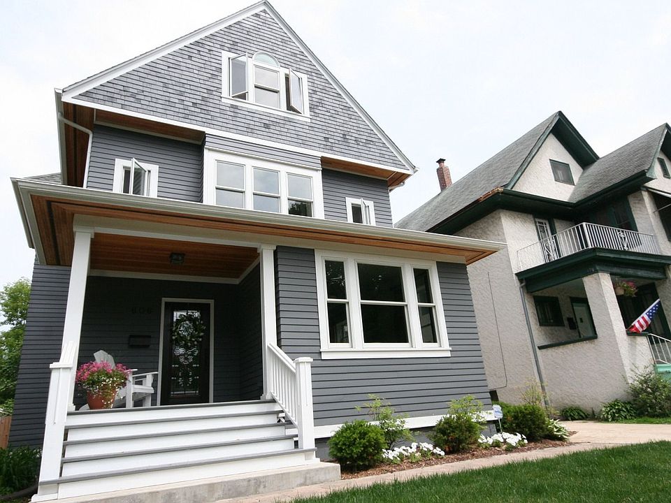 606 Woodbine