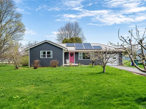 3249 Lockport Olcott Rd, Newfane, NY 14108