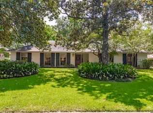 1284 Meadow Lea Dr, Baton Rouge, LA 70808