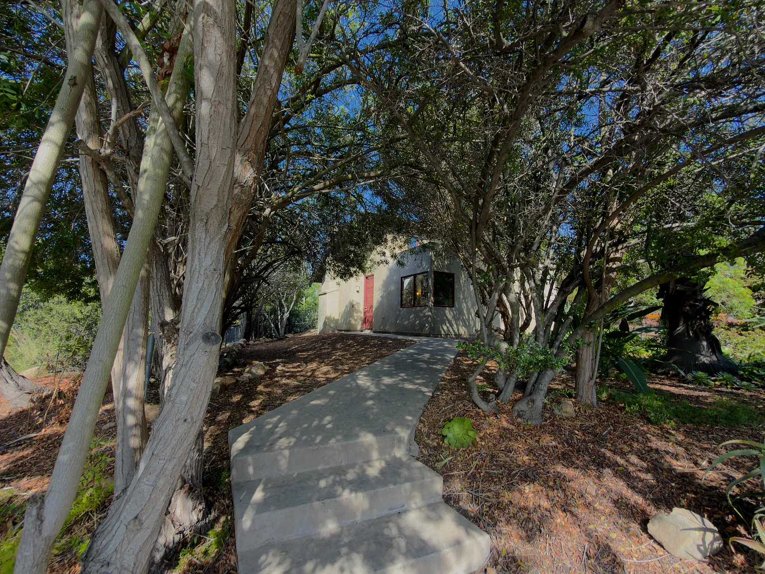 1908 Alta Vista Dr — Photo 3