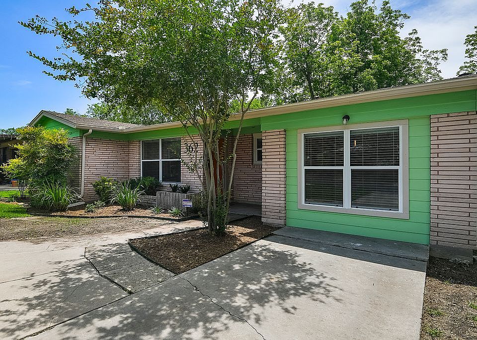 1st image of 362 Addax Dr