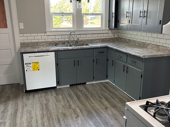 5th image of 1124 Buth Dr NE