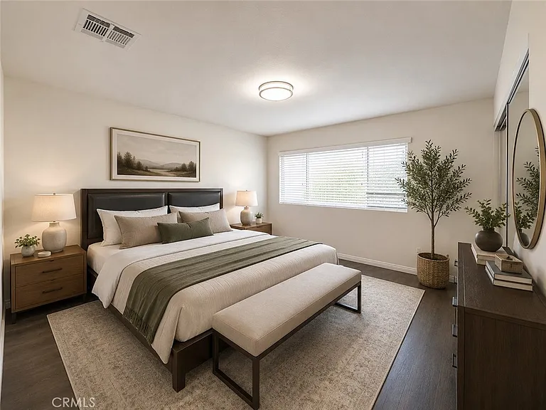 1477 W 20th St #7 — Photo 18