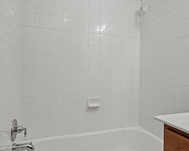 9201 Brodie Ln #203 — Photo 24