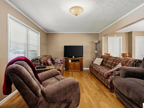 5th image of 232 Patton Terrace Rd
