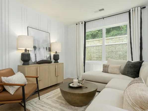 1395 Sweetshrub Pl NW, Atlanta, GA 30318