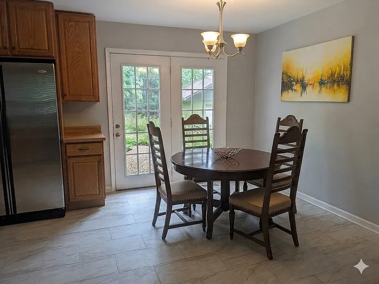223 Walnut Dr — Photo 6