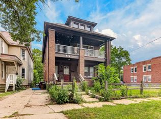 936 S 3rd St, Rockford, IL 61104