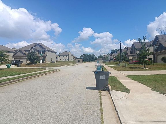 5th image of 9030 Holder Rd