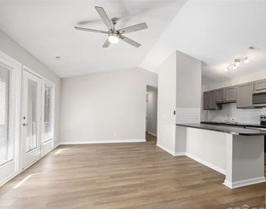 6142 Meadow Rose Ln, Charlotte, NC, 28215