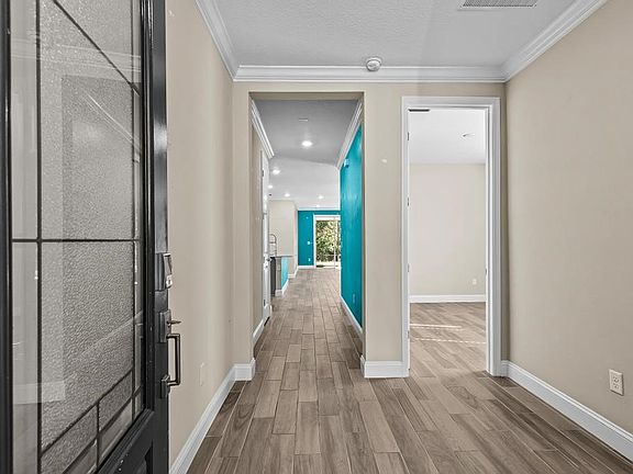 4th image of 2871 Lucena Ln