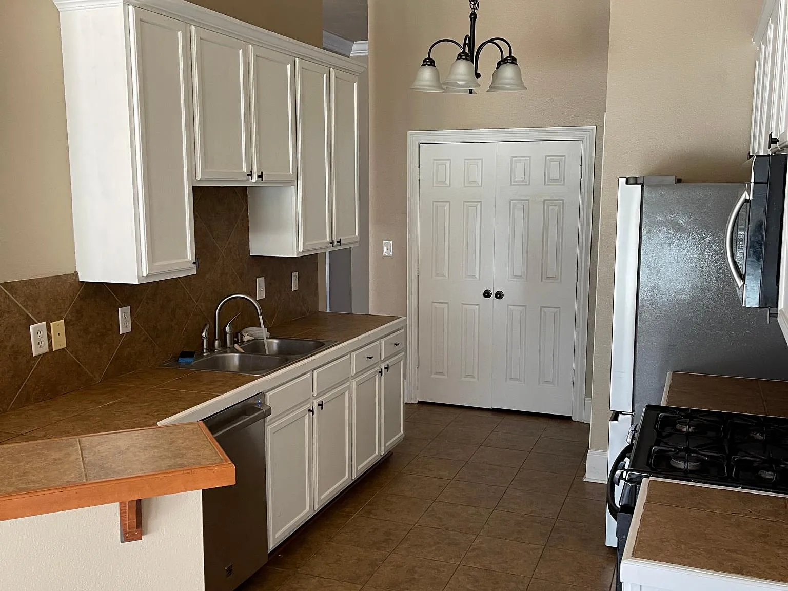 21066 Brighton Cove Dr — Photo 3