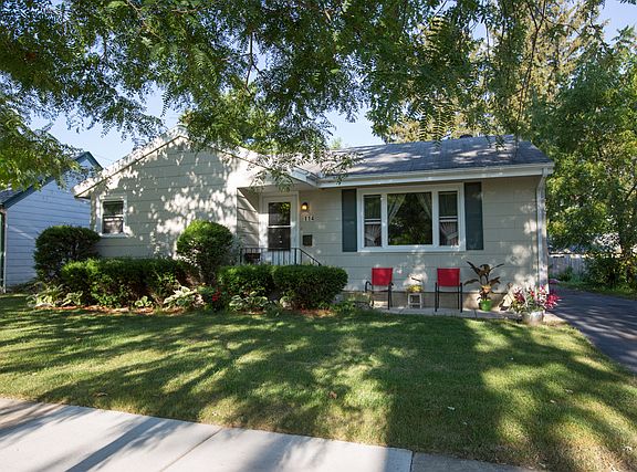 2nd image of 114 N Elmwood Dr