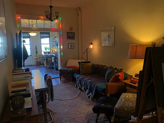 Rented by DGW N Y Realty Group LLC | media 20