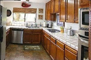 5th image of 8100 Walnut Fair Cir