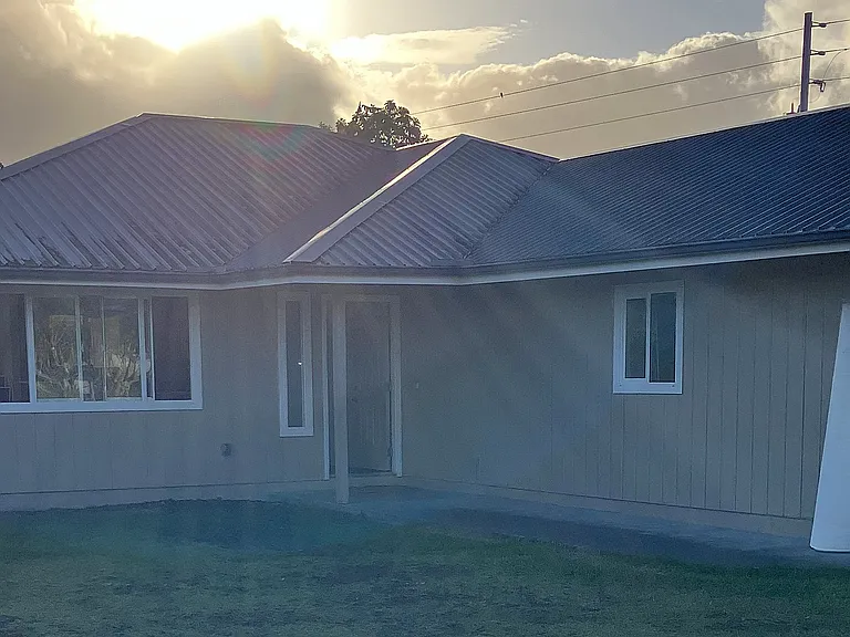 Uilani Dr — Photo 1
