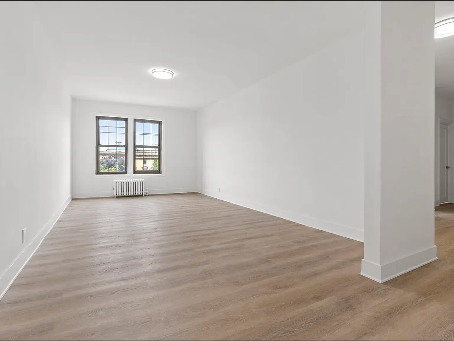 1100 Grand Concourse — Photo 2