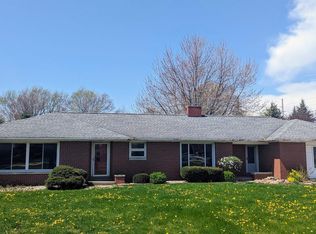 1574 N Main St, Nappanee, IN 46550