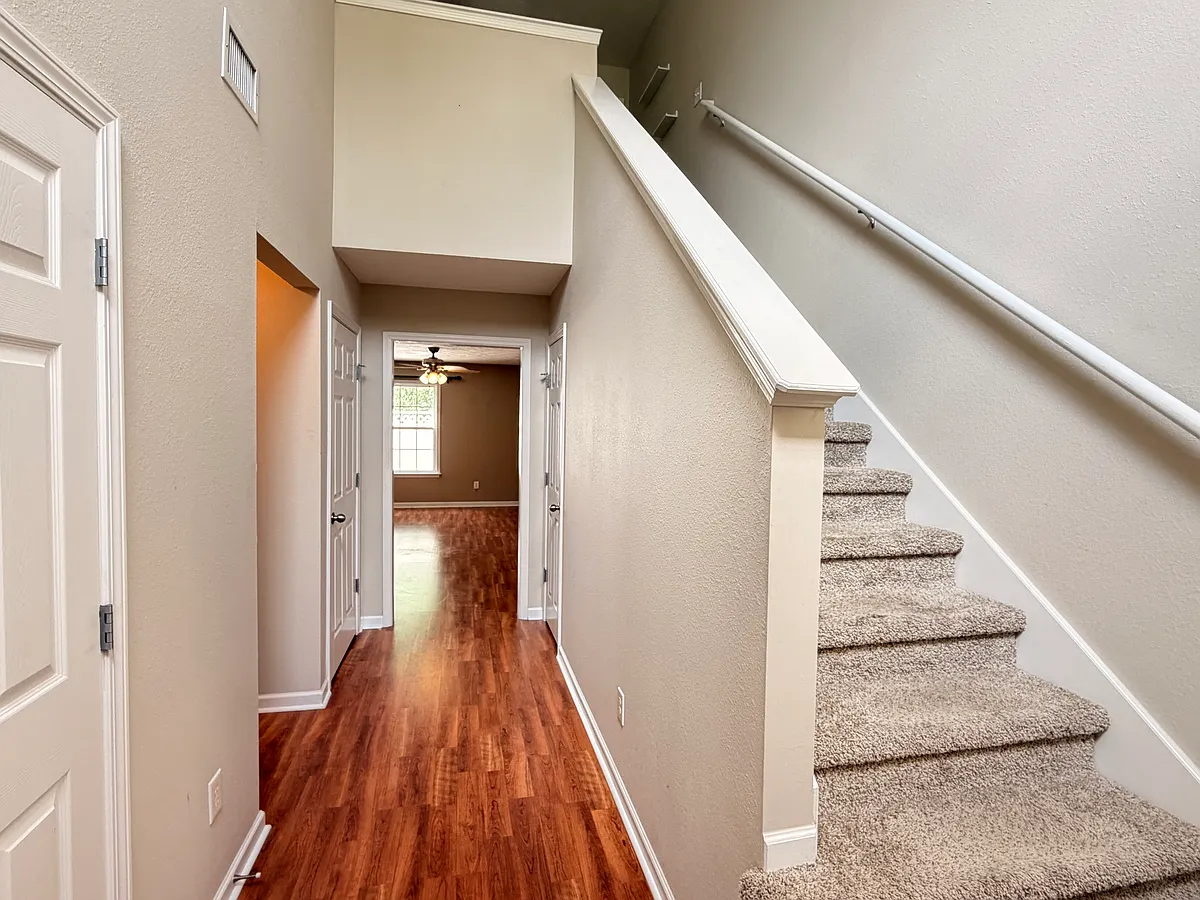 Building Photo - 196 Antler Ridge Cir