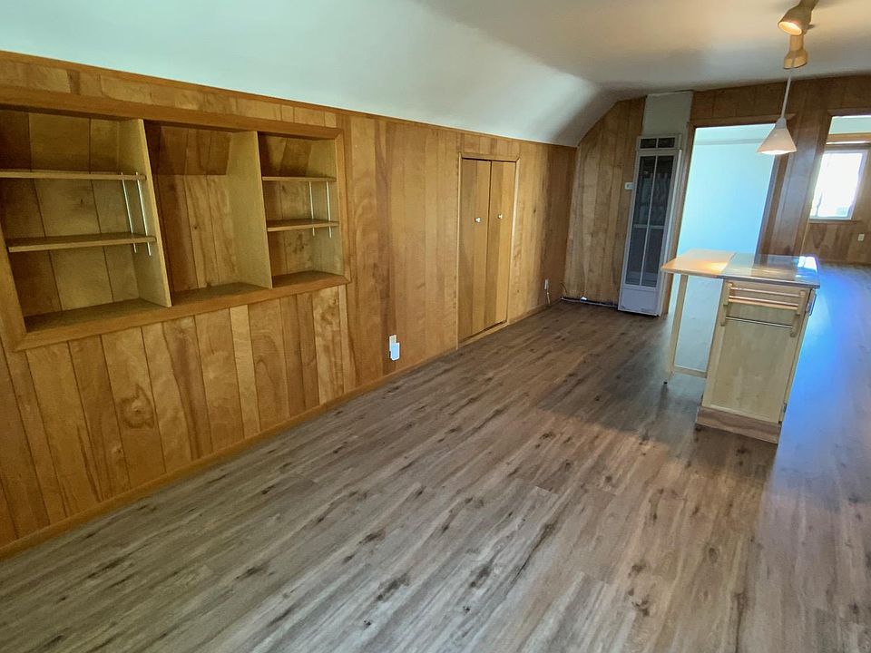 Ample living space with shelves.
