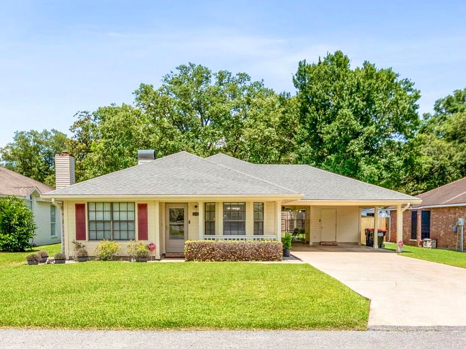 1st image of 211 Dartmoor Dr