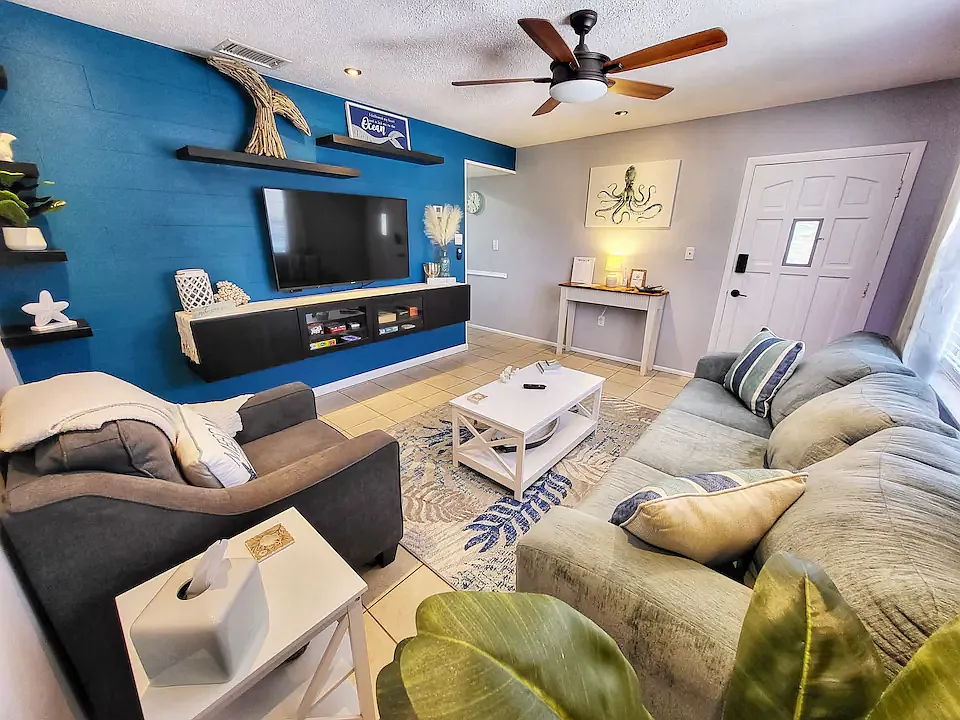 125 Avenida Veneccia #5SARASOTA