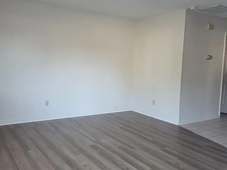 122 Easy St #122 — Photo 2