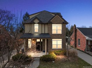 1902 Maryland Blvd, Birmingham, MI 48009