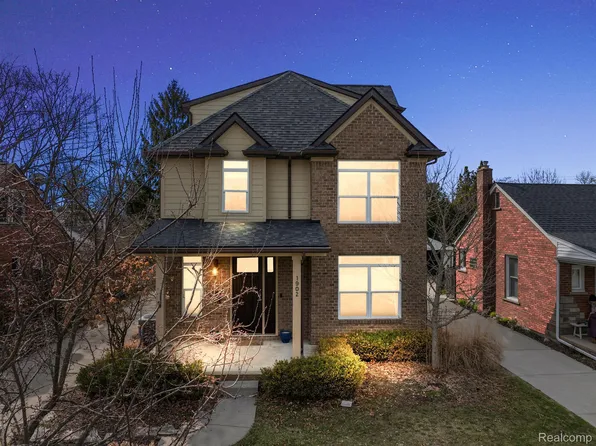 1902 Maryland Blvd, Birmingham, MI 48009