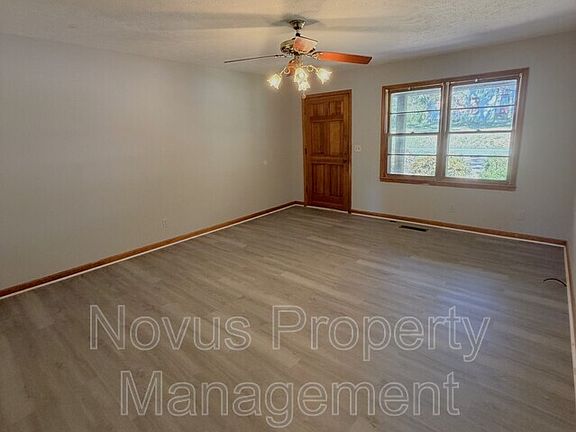 5th image of 110 Bryan St E #A