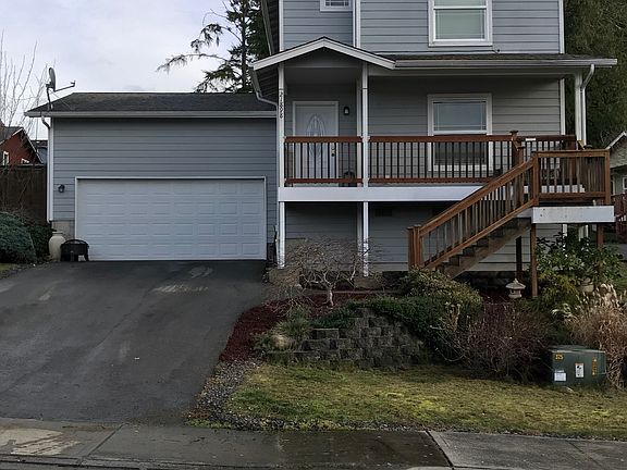 3rd image of 21898 Max William Pl NE