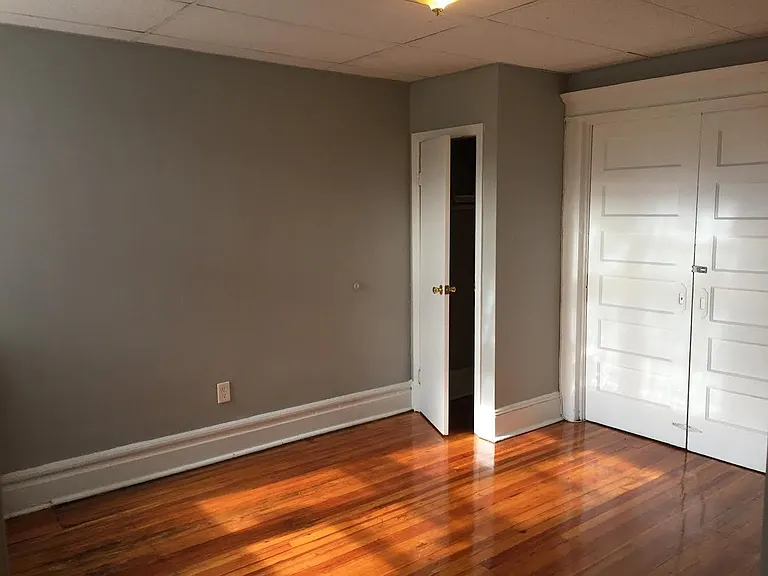 317 William St #2D — Photo 6