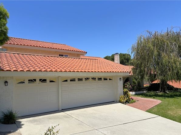26543 Academy Dr