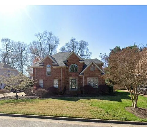 305 Fairway Ln Photo 1 305 Fairway Ln Photo 1