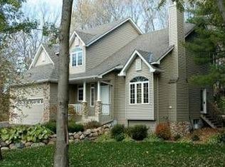 4662 Walnut St, Maple Plain, MN 55359