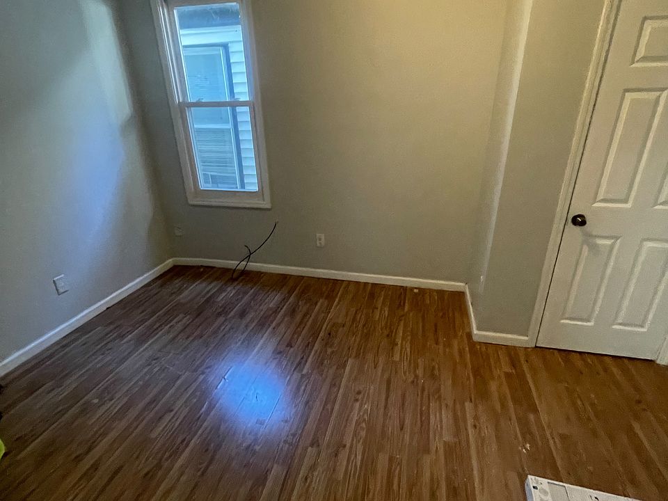 2nd image of 746 S 16th St #2C