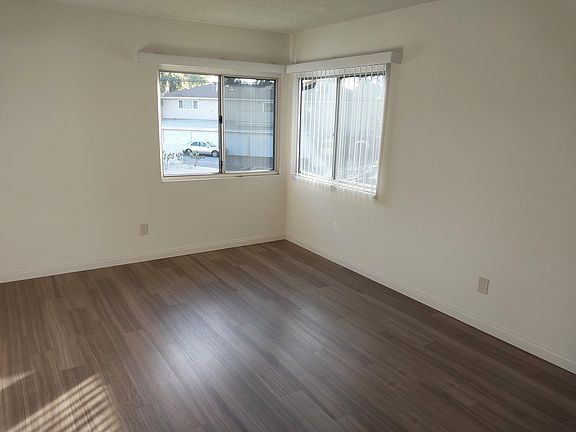 4th image of 2215 W 182nd St APT 5