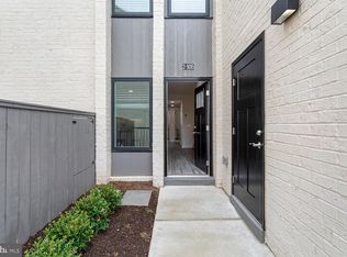 19520 Village Walk Dr UNIT 3-203, Montgomery Village, MD 20886