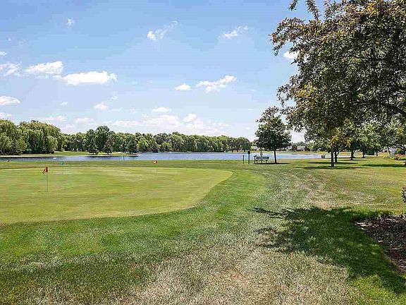 3rd image of 1506 River Pines Dr