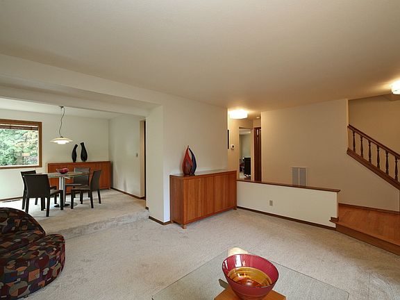 4th image of 2030 227th Ave NE
