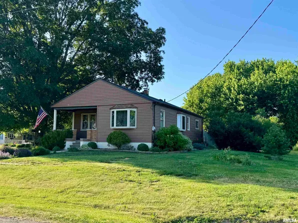 583 W Fort St, Farmington, IL 61531
