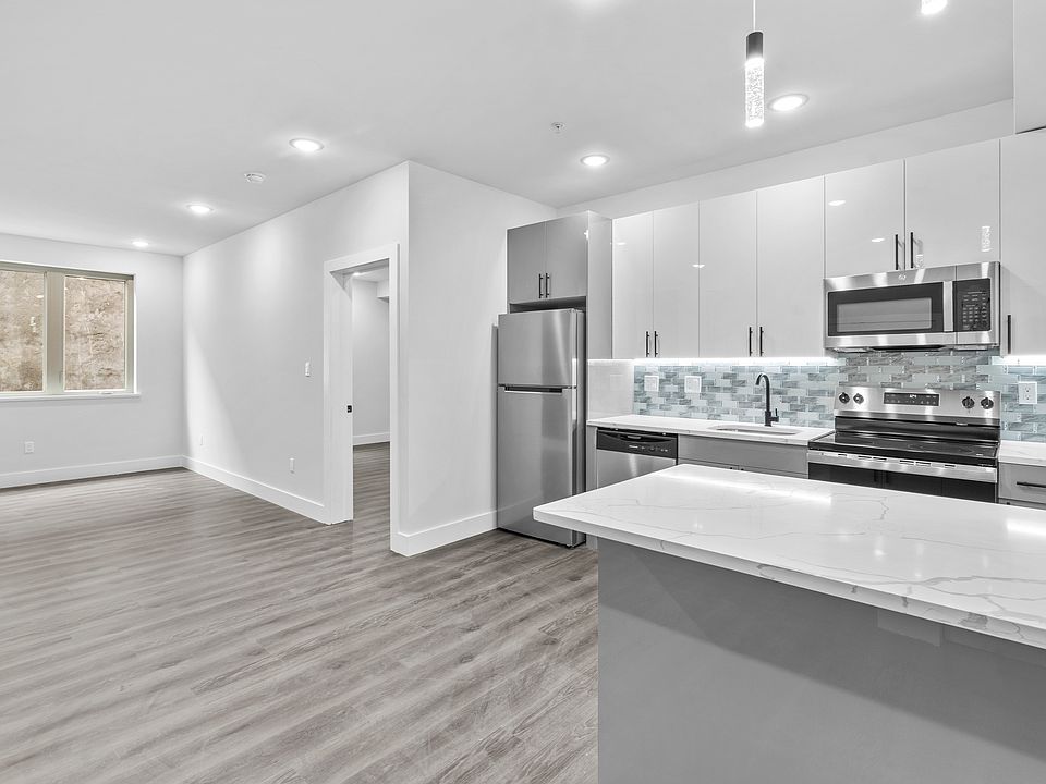 1st image of 1108 W Dauphin St #205
